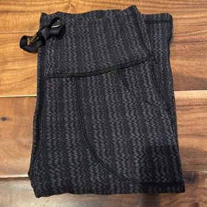 Lululemon High Rise Tie ZigZag straight leg Leggings Size 4